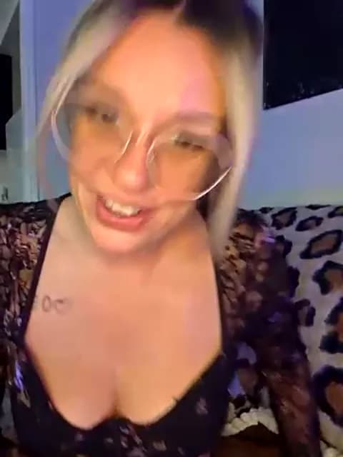 SpicyVicky XXX Tube | 33min | Apr 3, 2026 07:16